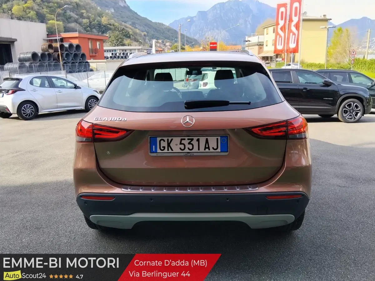 Mercedes-Benz GLA SUV usata a Lecco (5)