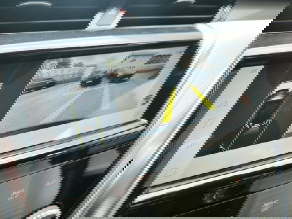 Land Rover Discovery Sport usata a Livorno (12)