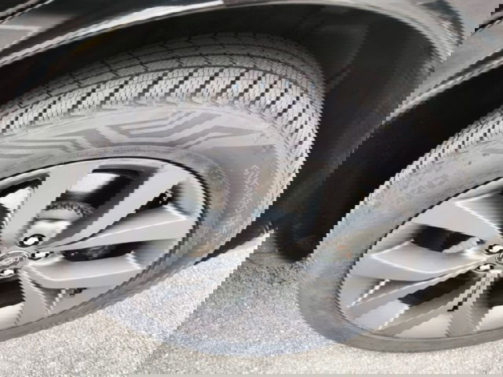 Land Rover Discovery Sport usata a Livorno (13)