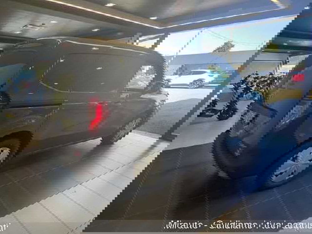 Nissan Townstar nuova a Roma (7)