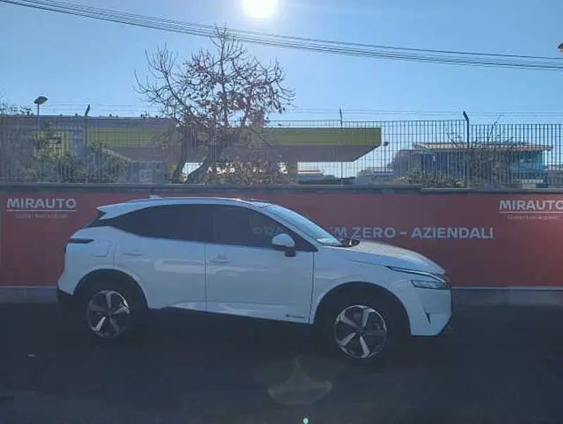 Nissan Qashqai usata a Roma