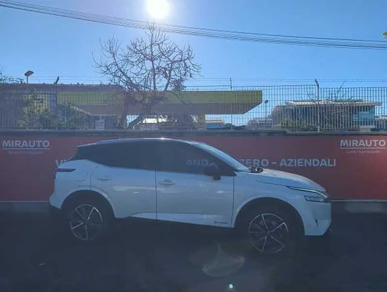 Nissan Qashqai usata a Roma