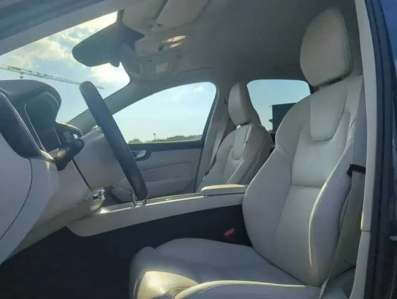 Volvo XC60 usata a Roma (6)