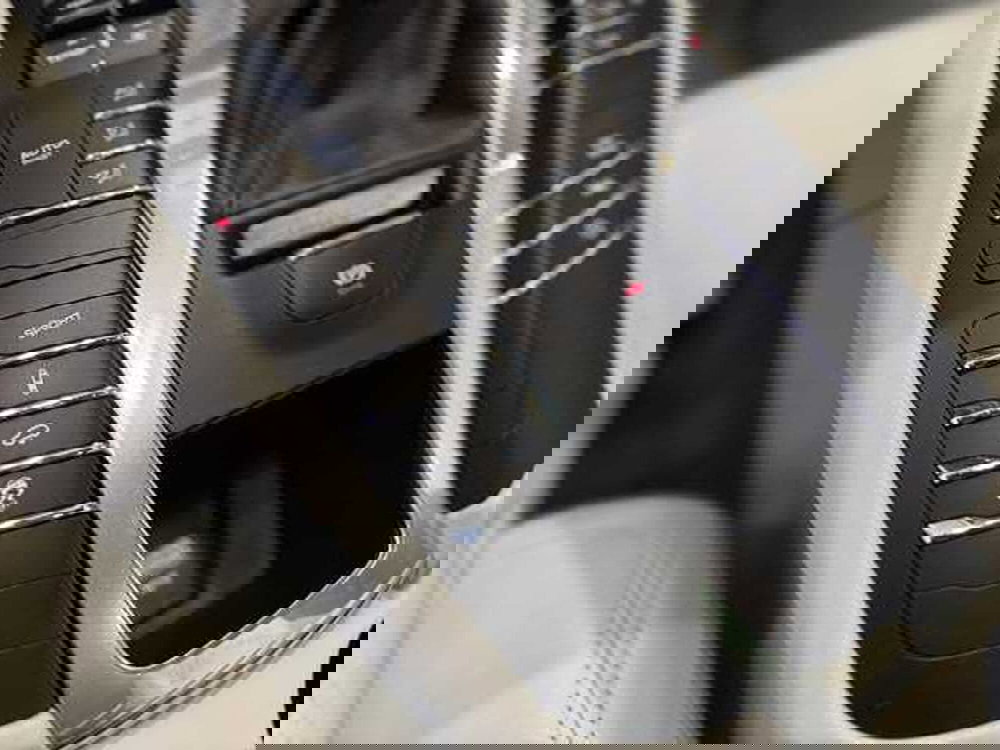 Porsche Macan usata a Genova (10)