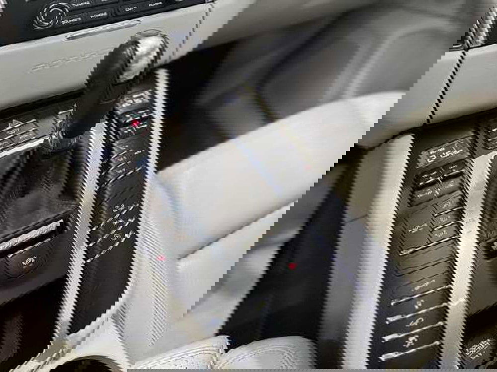 Porsche Macan usata a Genova (9)