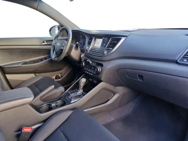 Hyundai Tucson usata a Salerno (13)