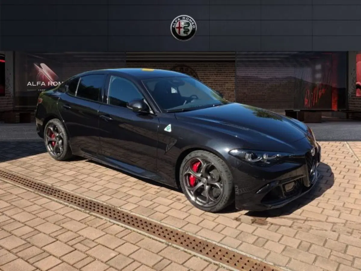 Alfa Romeo Giulia nuova a Monza e Brianza (3)