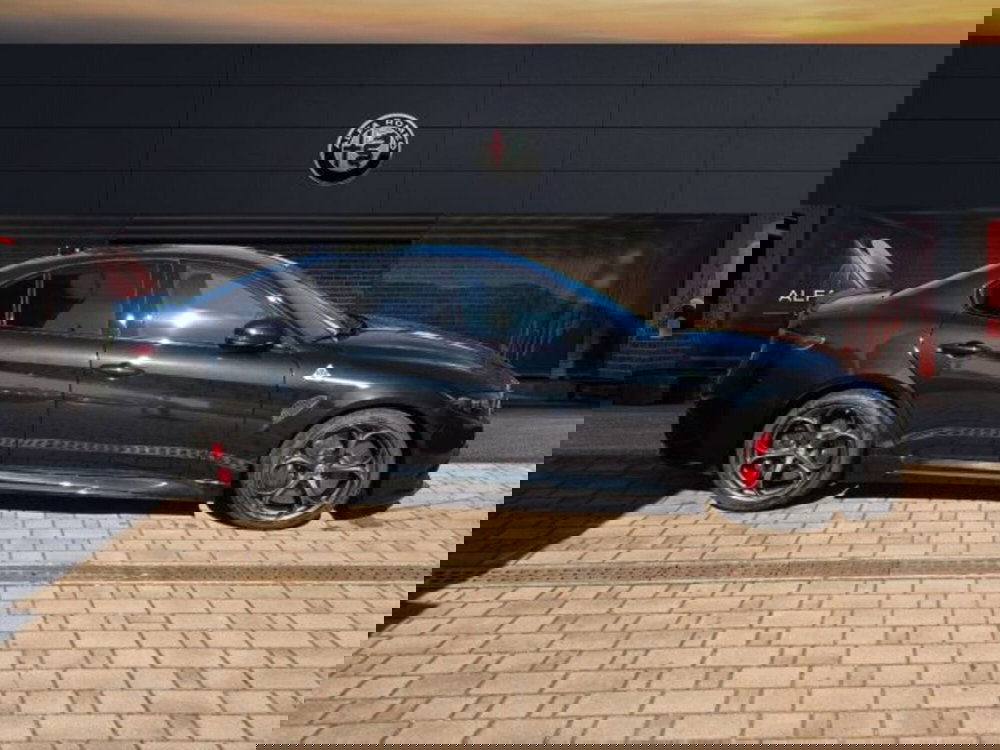 Alfa Romeo Giulia nuova a Monza e Brianza (4)