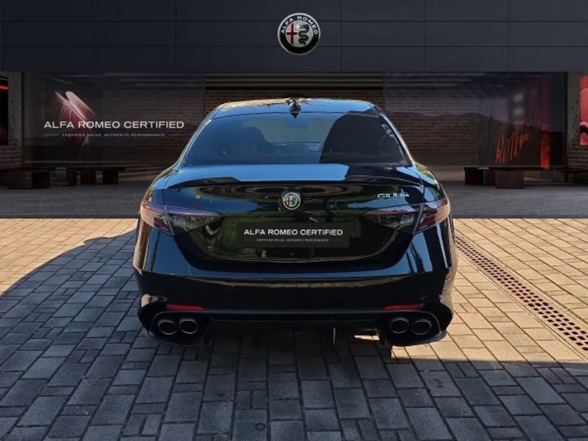 Alfa Romeo Giulia nuova a Monza e Brianza (5)