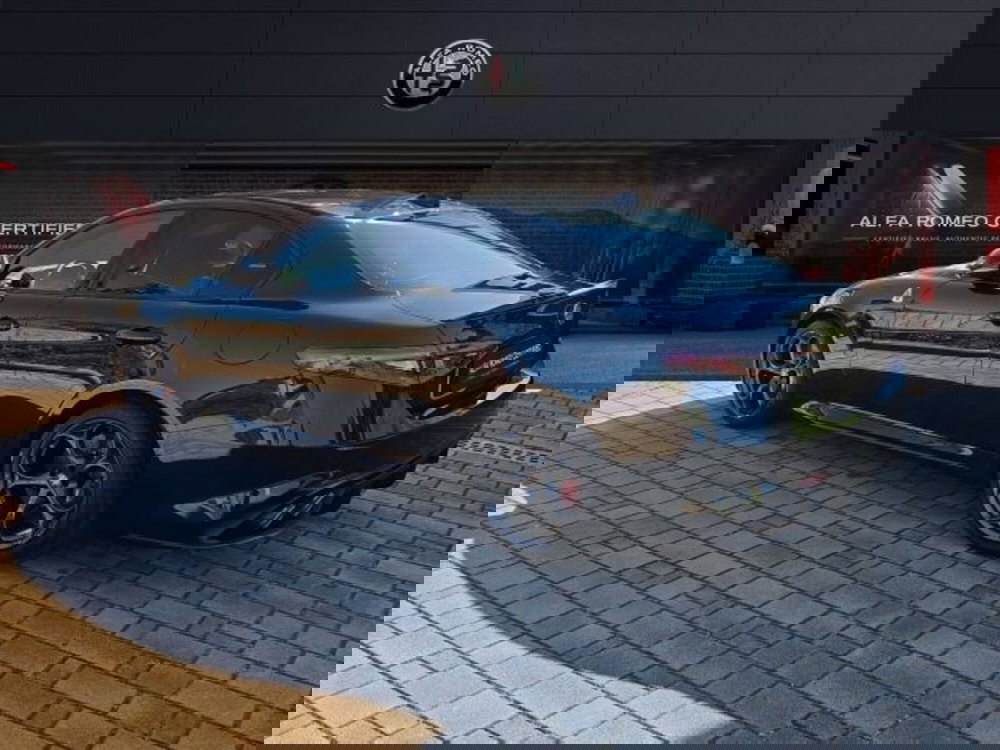 Alfa Romeo Giulia nuova a Monza e Brianza (7)