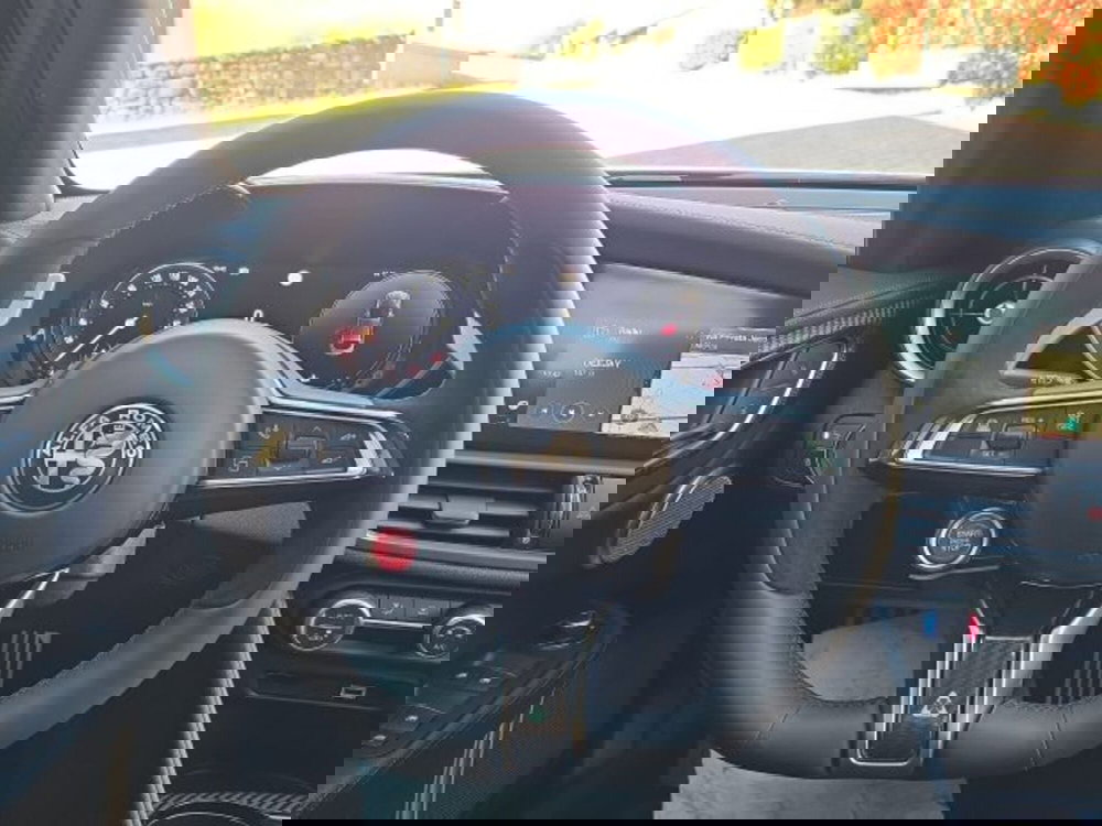 Alfa Romeo Giulia nuova a Monza e Brianza (9)