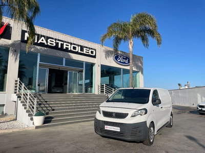 Peugeot Expert Furgone std 1.5 Bluehdi 120cv S&amp;S del 2021 usata a Tricase