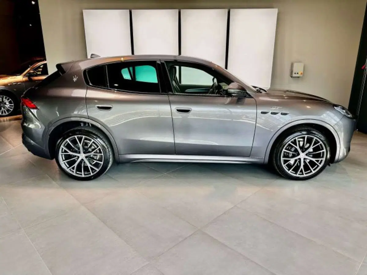 Maserati Grecale usata a Torino (4)