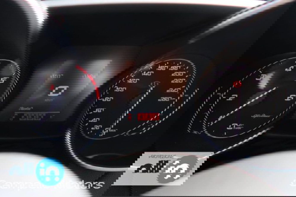 Alfa Romeo Giulia usata a Venezia (9)