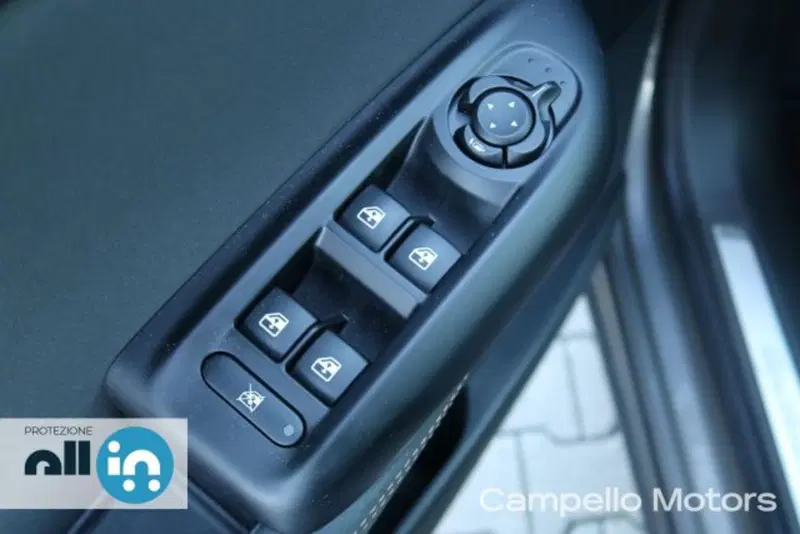 Alfa Romeo Tonale usata a Venezia (16)