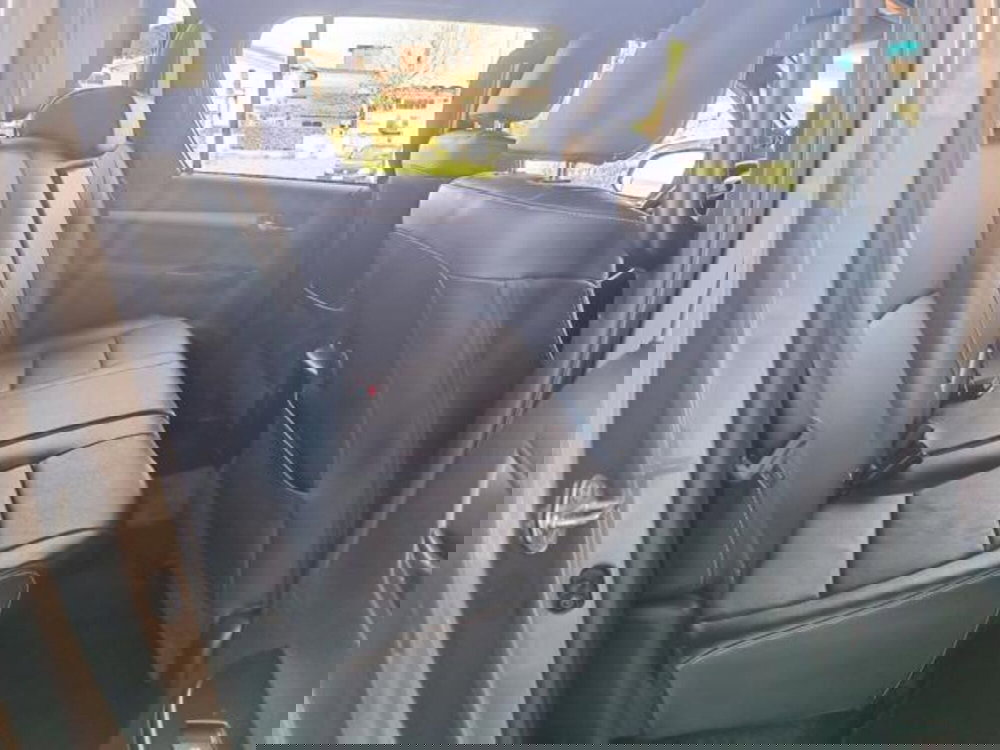 Toyota Hilux usata a Pisa (12)