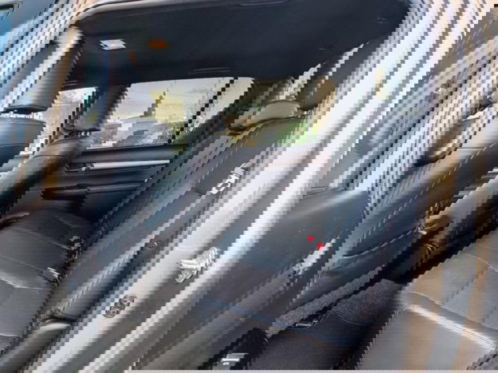 Toyota Hilux usata a Pisa (9)