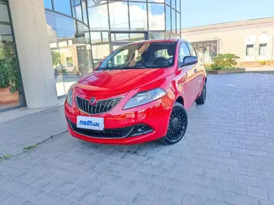 Lancia Ypsilon 1.0 FireFly 5 porte S&amp;S Hybrid Silver Plus del 2022 usata a Castelfranco di Sotto