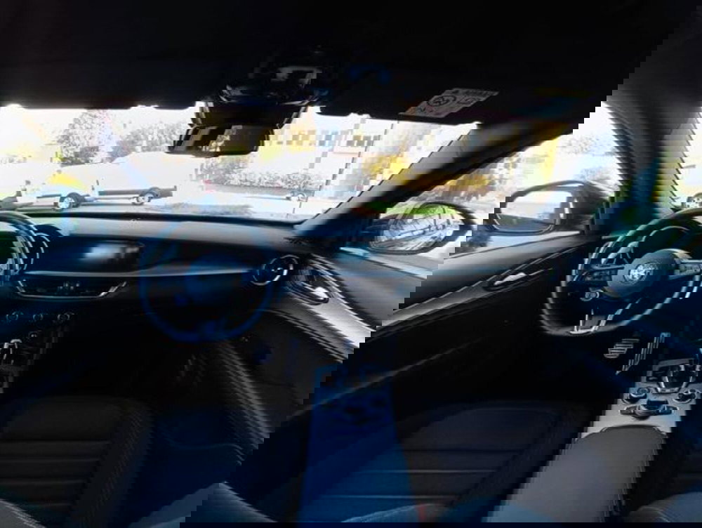 Alfa Romeo Stelvio usata a Pisa (20)