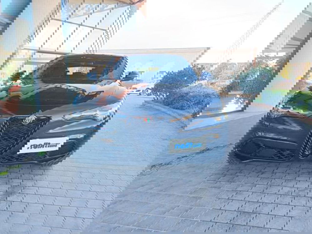 Alfa Romeo Stelvio usata a Pisa (3)