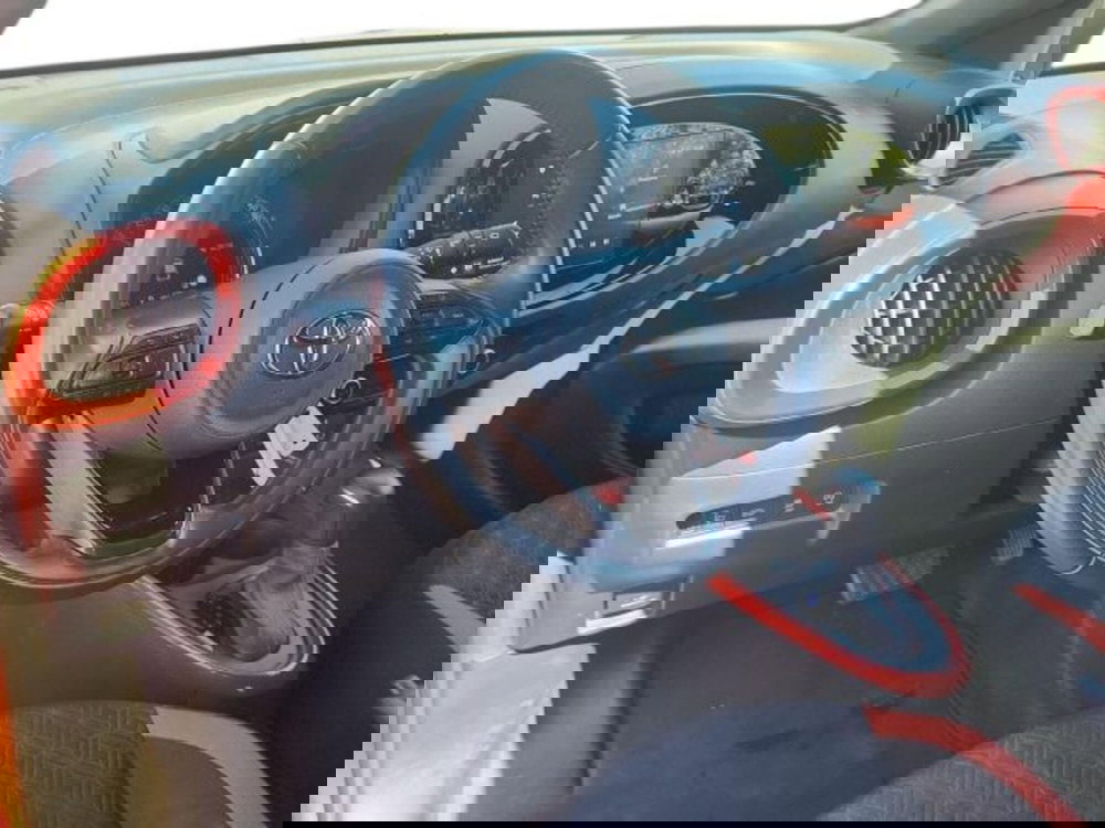 Toyota Aygo X usata a Roma (7)