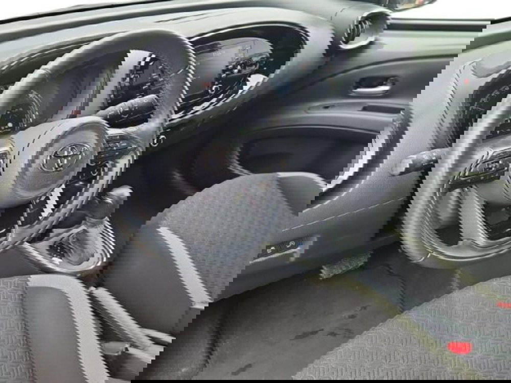 Toyota Aygo X usata a Roma (7)