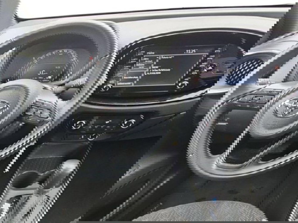 Toyota Aygo X usata a Roma (8)