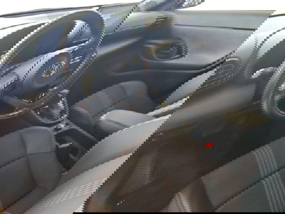 Toyota Yaris Cross usata a Roma (7)