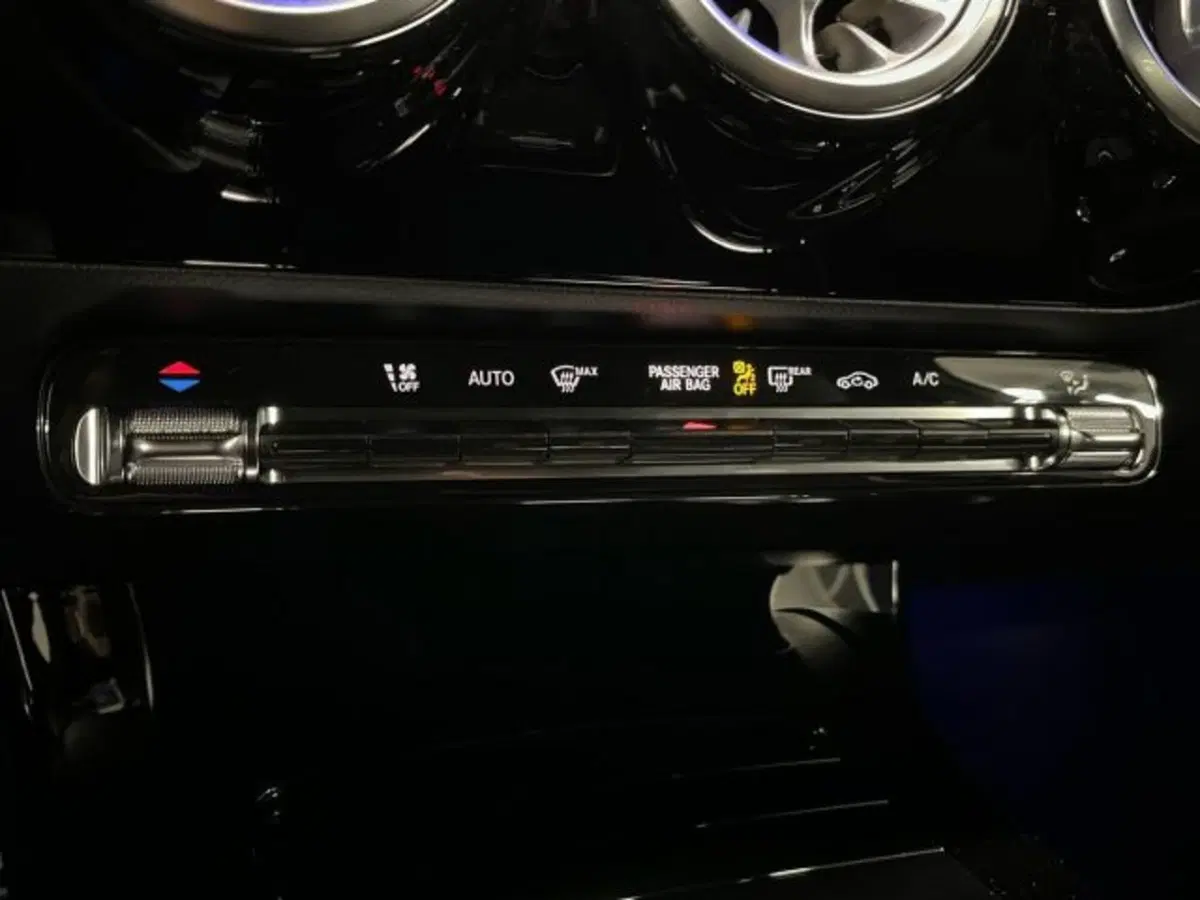 Mercedes-Benz Classe A nuova a Verona (14)