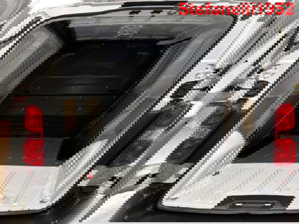 Opel Vivaro Furgone nuova a Bologna (7)