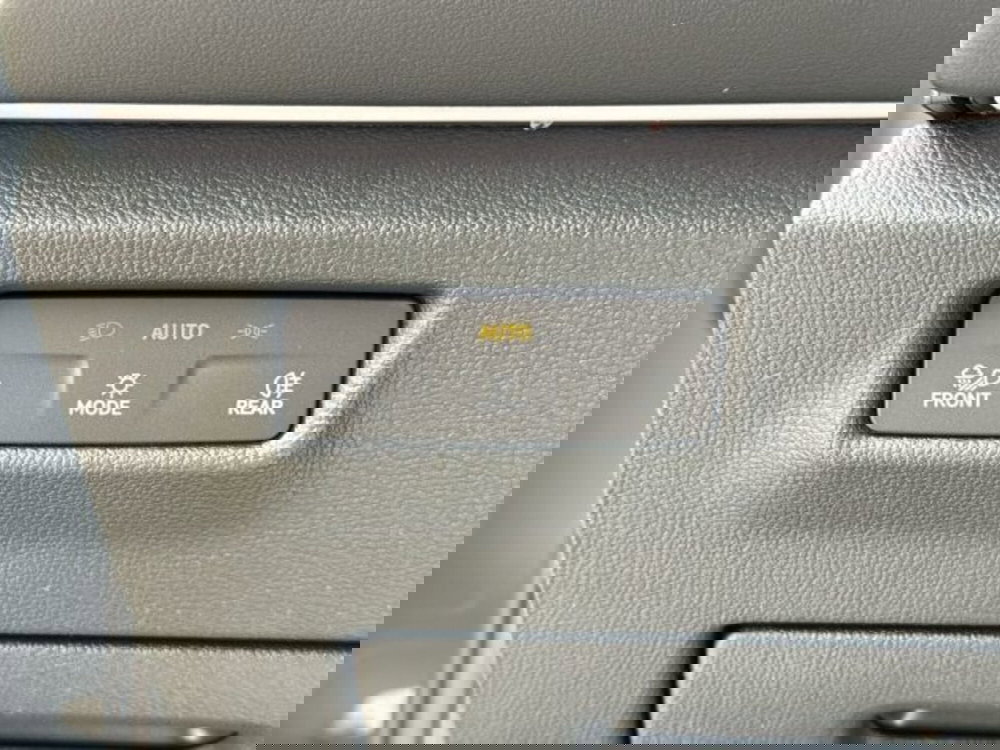 Volkswagen Tiguan nuova a Vicenza (14)