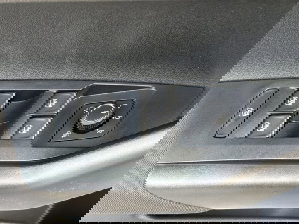 Volkswagen Taigo nuova a Vicenza (13)