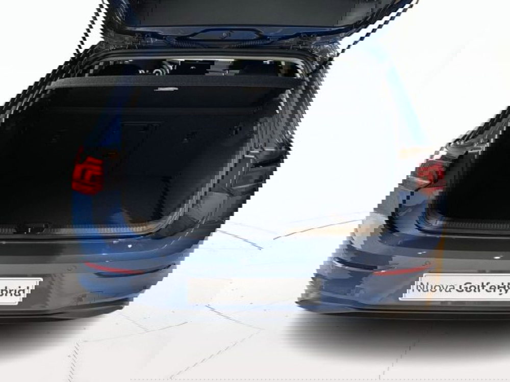 Volkswagen Golf nuova a Vicenza (10)