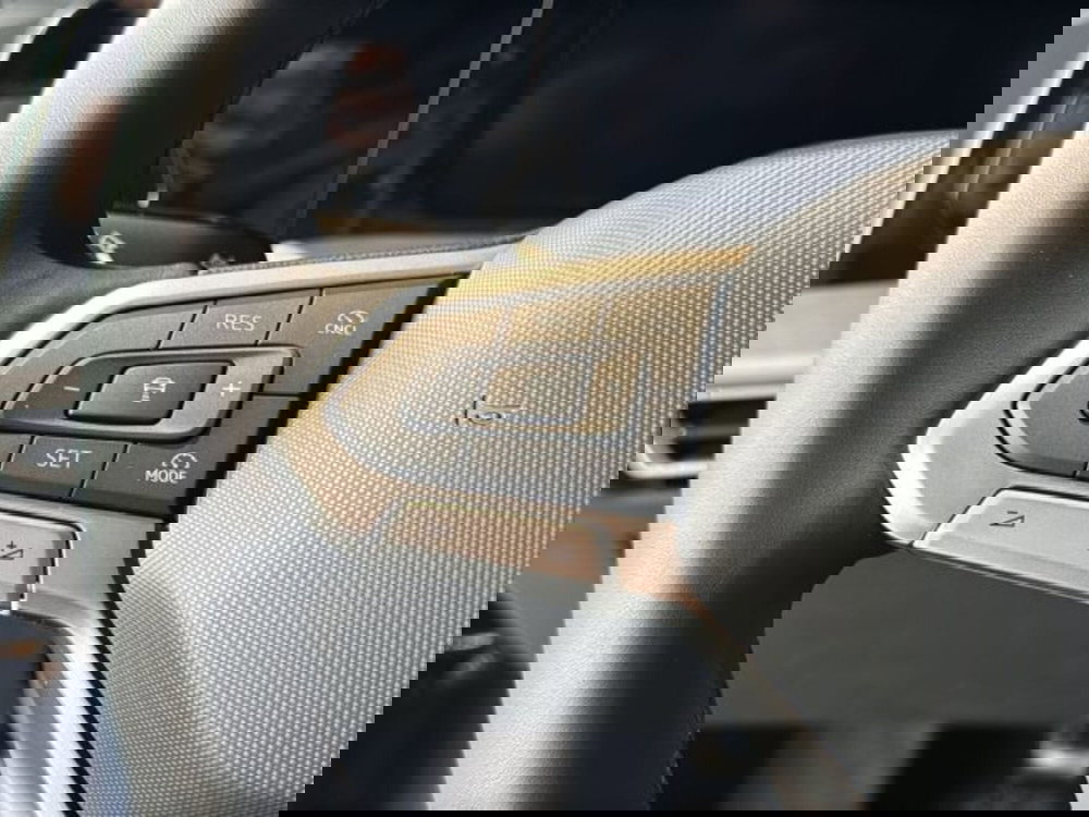 Volkswagen Golf nuova a Vicenza (17)