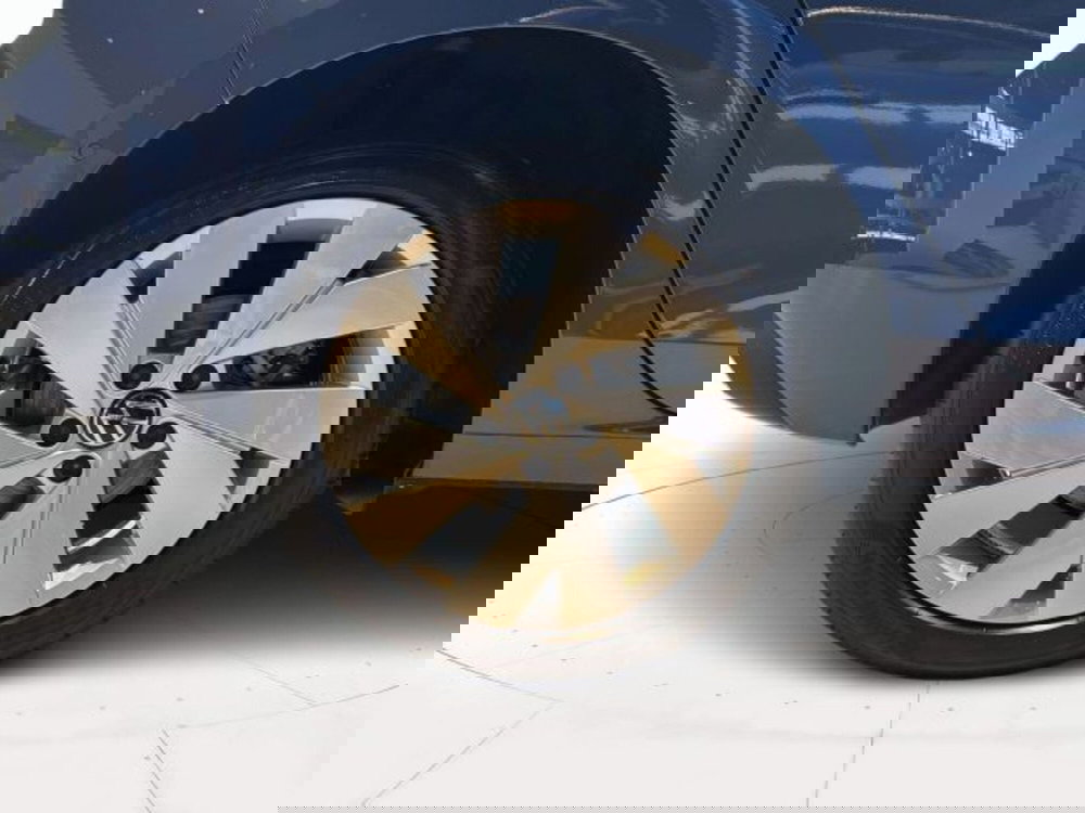 Volkswagen Golf nuova a Vicenza (6)