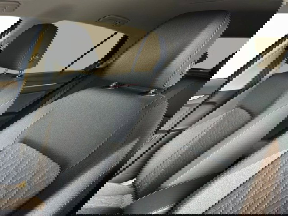 Volkswagen Golf nuova a Vicenza (8)