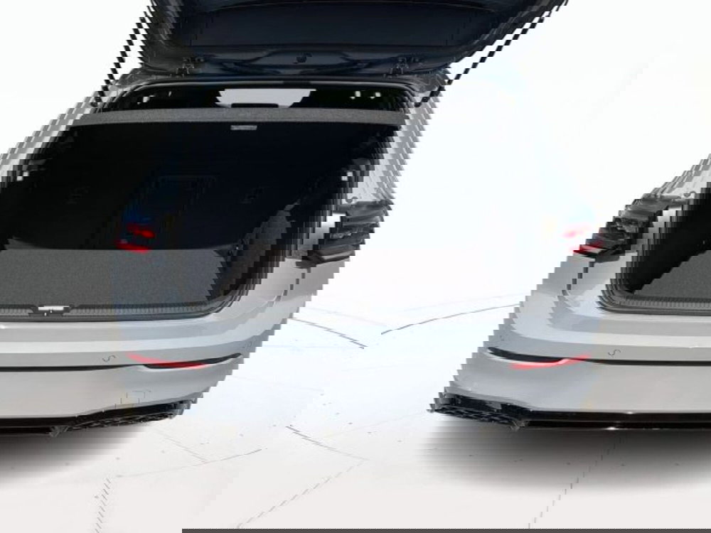 Volkswagen Golf Variant nuova a Vicenza (11)