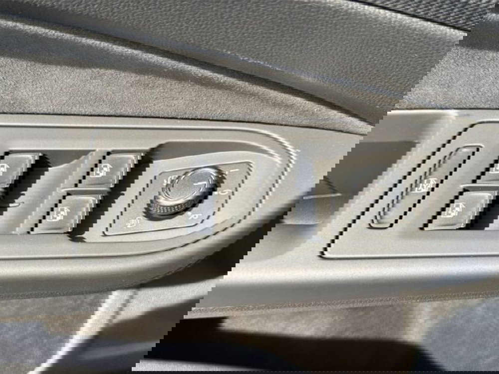 Volkswagen Golf Variant nuova a Vicenza (12)