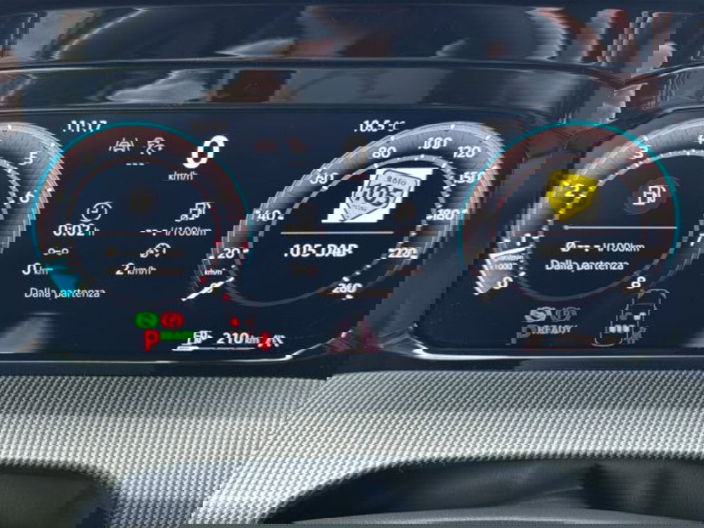 Volkswagen Golf Variant nuova a Vicenza (14)