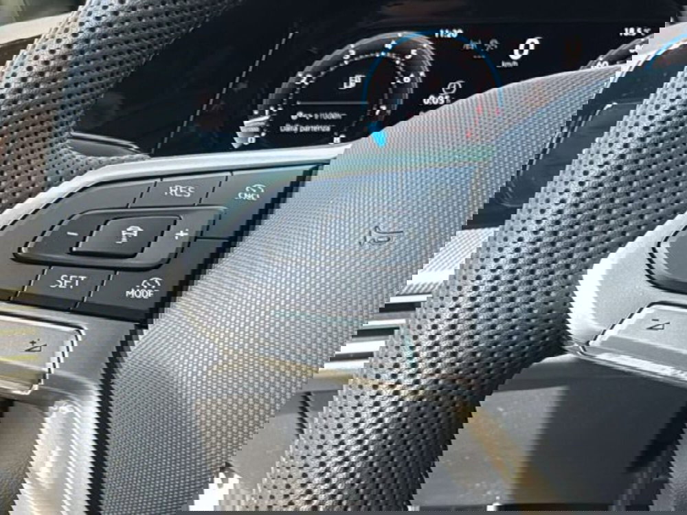 Volkswagen Golf Variant nuova a Vicenza (18)