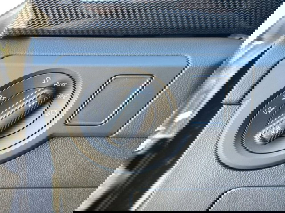 Volkswagen T-Cross nuova a Vicenza (13)