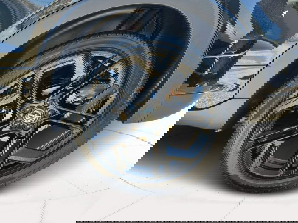 Volkswagen T-Cross nuova a Vicenza (7)