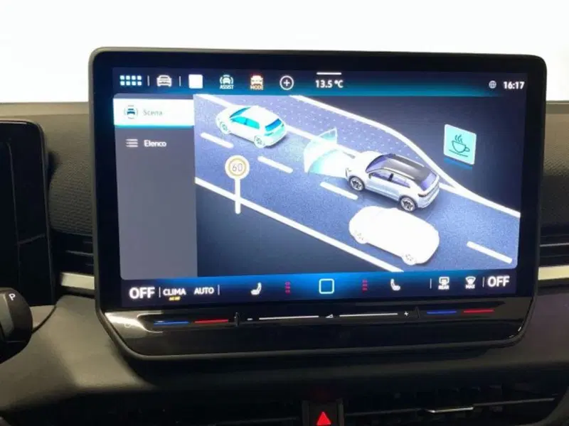 Volkswagen T-Roc nuova a Vicenza (13)
