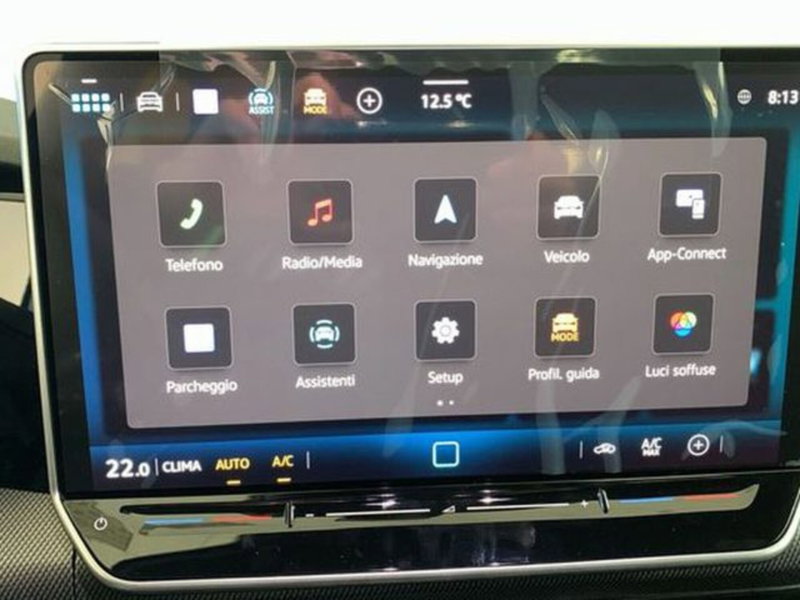 Volkswagen Golf nuova a Vicenza (12)