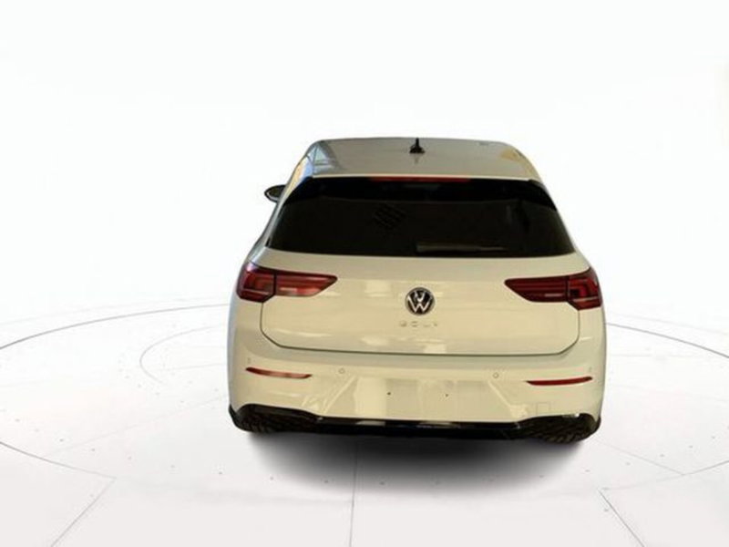 Volkswagen Golf nuova a Vicenza (5)