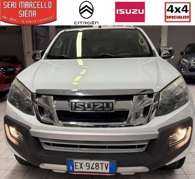 Isuzu D-Max Pick-up 2.5 Crew Cab Solar Plus 4WD del 2015 usata a Siena