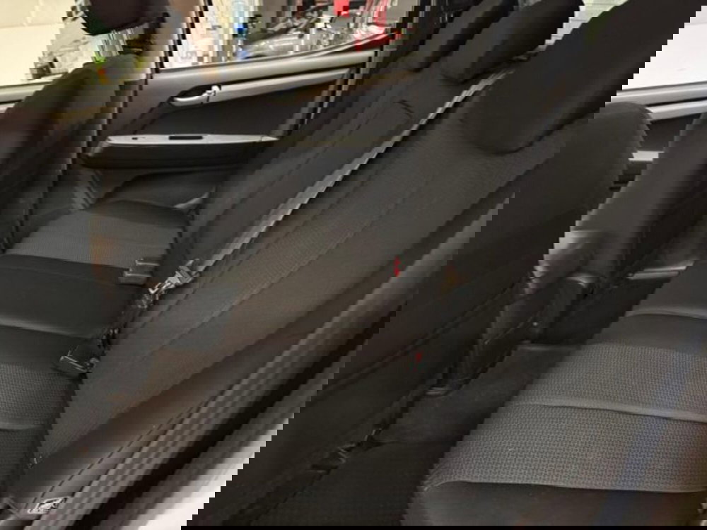 Isuzu D-Max Pick-up usata a Siena (13)