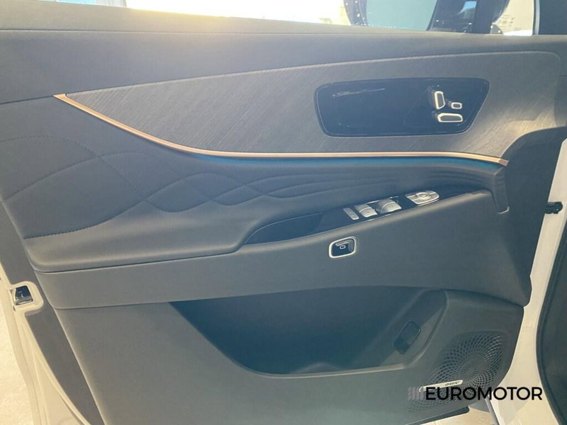 Jaecoo Jaecoo 8 SHS-P nuova a Bari (14)