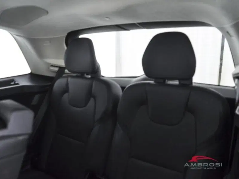 Volvo XC90 usata a Perugia (11)