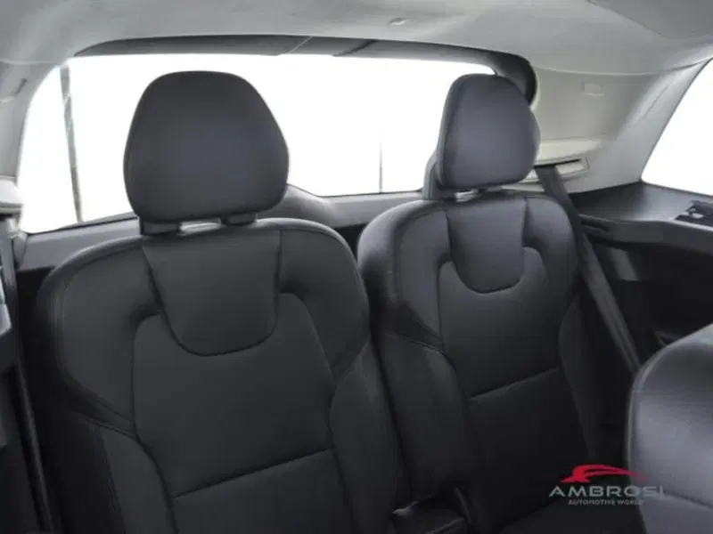 Volvo XC90 usata a Perugia (12)